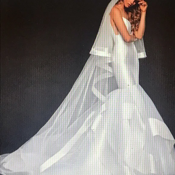 Hayley Paige Occasions Dresses | Hayley Paige Nevada Ivory Wedding Gown Nwt | Color: White | Size: 4 | Luckyducky66'S Closet